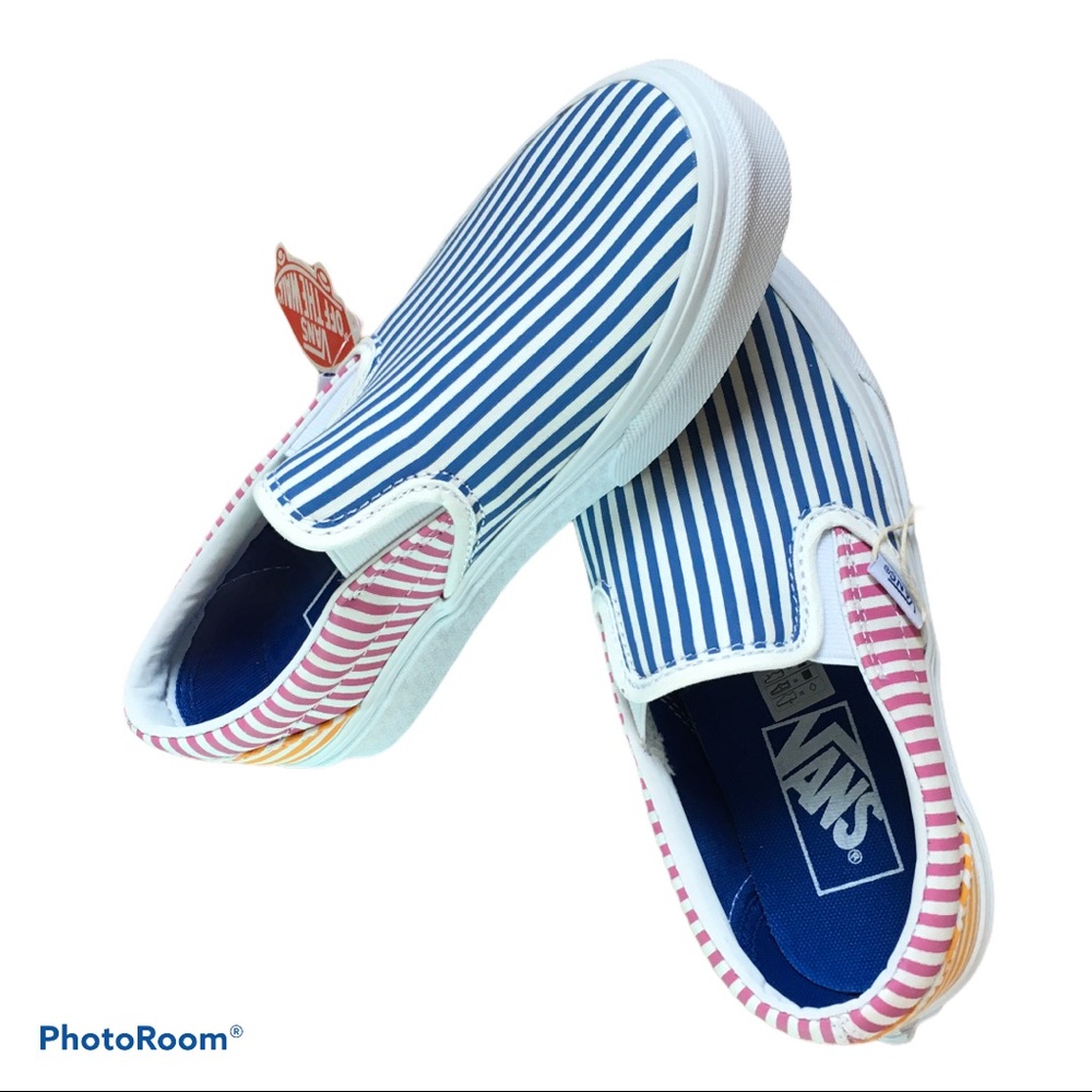 Vans - Picture 2 of 7